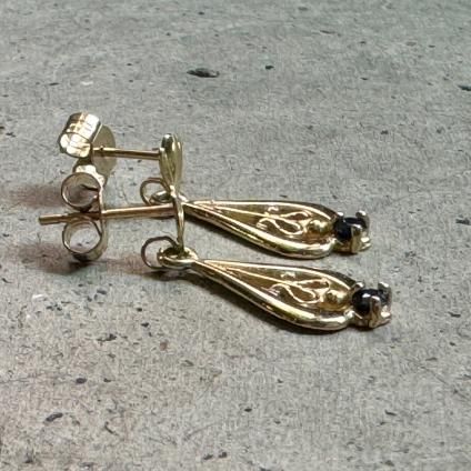 ơ  ե 󥰥ԥYG Sapphire Earrings