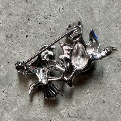 1950年代 メタル エナメル 鳥 ブローチ(Metal Enamel Brooch)- JeJe PIANO ONLINE BOUTIQUE 神戸のアンティーク時計,ジュエリー,ファッション専門店 1950年代 メタル エナメル 鳥 ブローチ(Metal Enamel Brooch)- JeJe PIANO ONLINE BOUTIQUE 神戸のアンティーク時計,ジュエリー,ファッション専門店