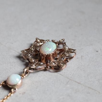 9 ѡ ɥѡ  饹 ڥȡEarly 20th 9K Opal Seed Pearl Cluster Pendant