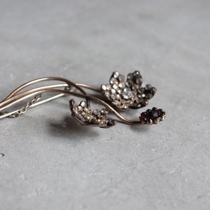 ġɡե ᥿ ͥå  ֥Arts & Crafts Metal Garnet Small Flower Brooch