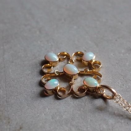 9 ѡ С ڥȡEarly 20th 9K Opal Pendant
