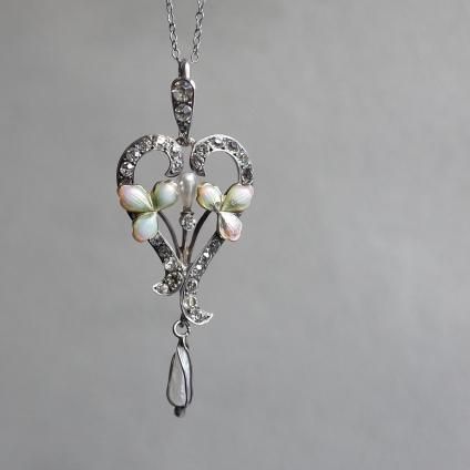 ̡ܡ ʥڥ ѡ ꡼ ڥȡArt Nouveau Enamel Paint Peal Leaf Pendant 