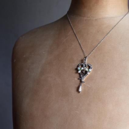 ̡ܡ ʥڥ ѡ ꡼ ڥȡArt Nouveau Enamel Paint Peal Leaf Pendant 
