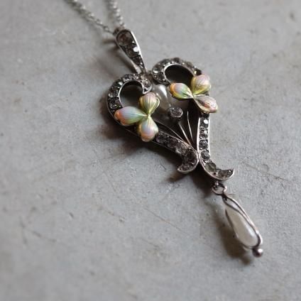 ̡ܡ ʥڥ ѡ ꡼ ڥȡArt Nouveau Enamel Paint Peal Leaf Pendant 