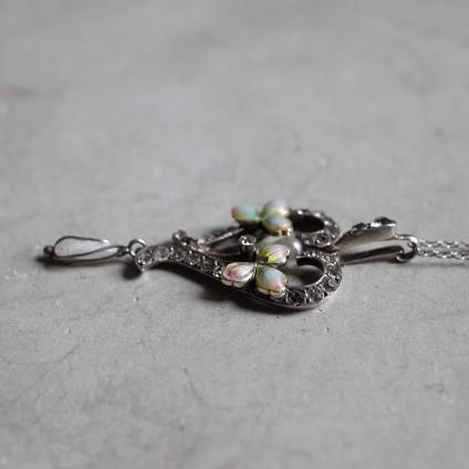 ̡ܡ ʥڥ ѡ ꡼ ڥȡArt Nouveau Enamel Paint Peal Leaf Pendant 