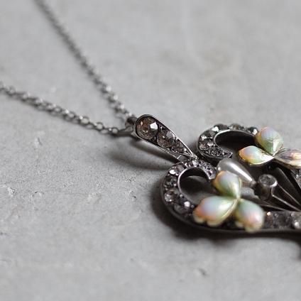 ̡ܡ ʥڥ ѡ ꡼ ڥȡArt Nouveau Enamel Paint Peal Leaf Pendant 