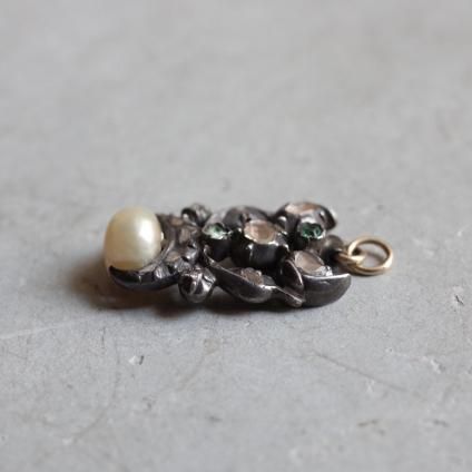硼 С    ڥȥȥåסGeorgian Silver Diamond, Emerald Natural Pearl Pendant Top 