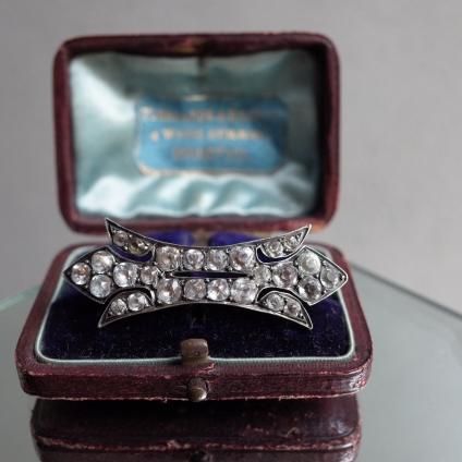 硼 - ȥꥢ С ꥢڡ ܥ ֥Georgian - Victorian Silver Clear Paste Ribbon Brooch