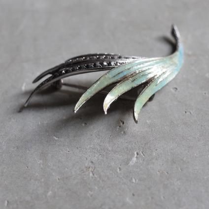 ơ С ʥڥ ޡ ꡼ ֥Vintage Silver Enamel Paint Marcasite Leaf Brooch