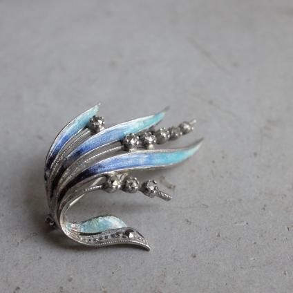 ơ С ʥڥ ޡ ꡼ ֥Vintage Silver Enamel Paint Marcasite Leaf Brooch