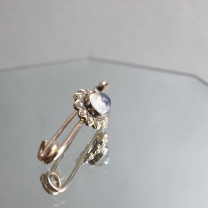 Vintage D'ORLAN Gold Tone Flower Rhinestone Pin Brooch