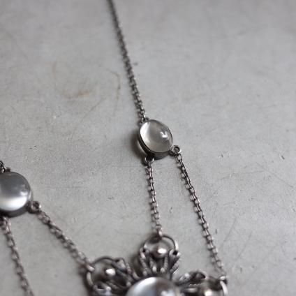 ġɡե С ࡼ󥹥ȡ ѡ ե 硼Arts & Crafts Silver Moonstone Peal Flower Choker
