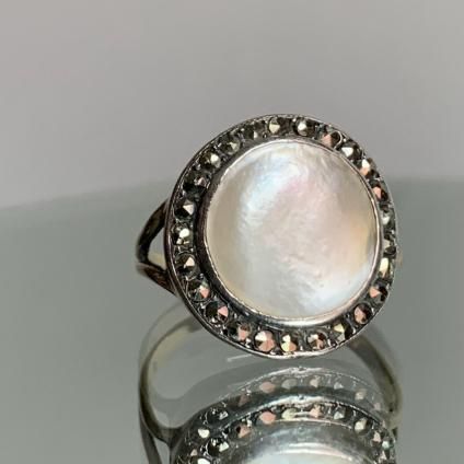 ȥꥢ 18 С ޥ٥ѡ ޡ 󥰡18KYG Silver Mabe Pearl Marcasite Ring