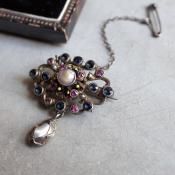 ȥꥢ С ʥ ͥå ɥåץѡ ֥Victorian Silver Enamel Garnet Drop Pearl Brooch