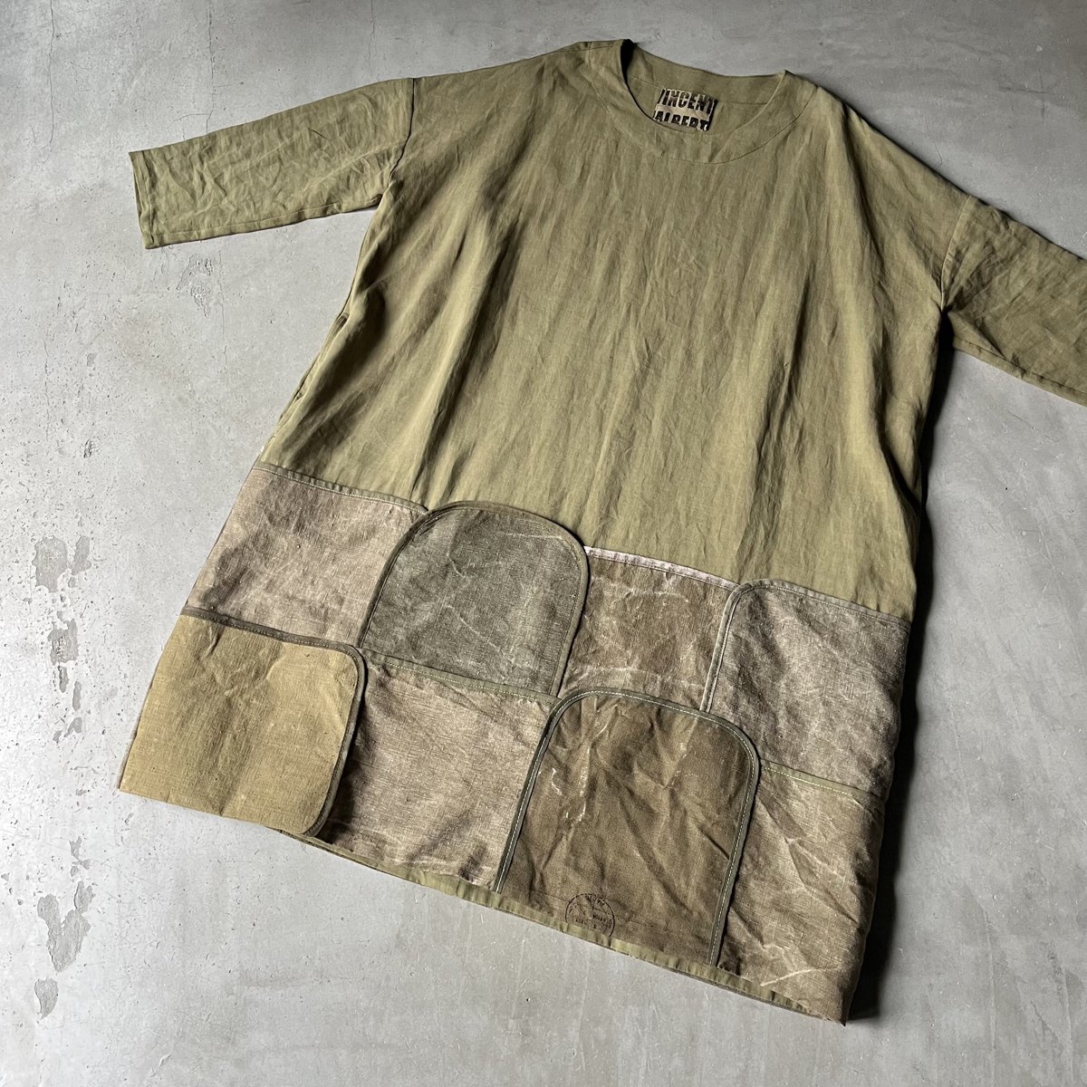 <img class='new_mark_img1' src='https://img.shop-pro.jp/img/new/icons13.gif' style='border:none;display:inline;margin:0px;padding:0px;width:auto;' />VINCENT JALBERT Large Army Patch Dressʥ󥻥 ١Khaki