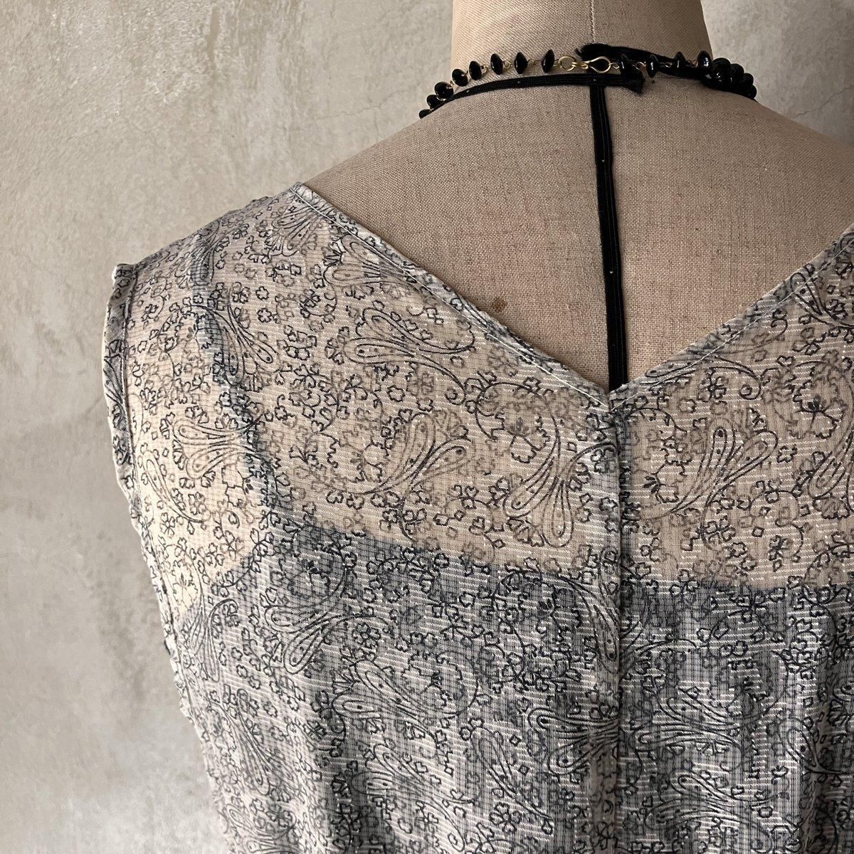 1950ǯ ޥ  ɥ쥹 ץ饹å٥դDamask Sheer Dress & Old Plastic Belt