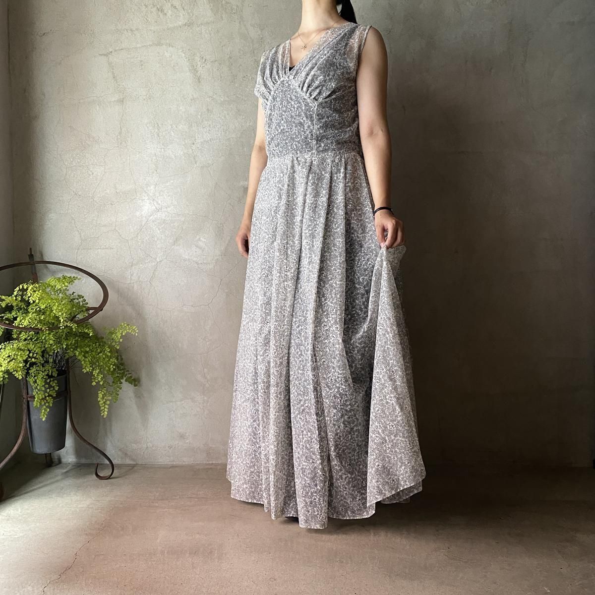 1950ǯ ޥ  ɥ쥹 ץ饹å٥դDamask Sheer Dress & Old Plastic Belt