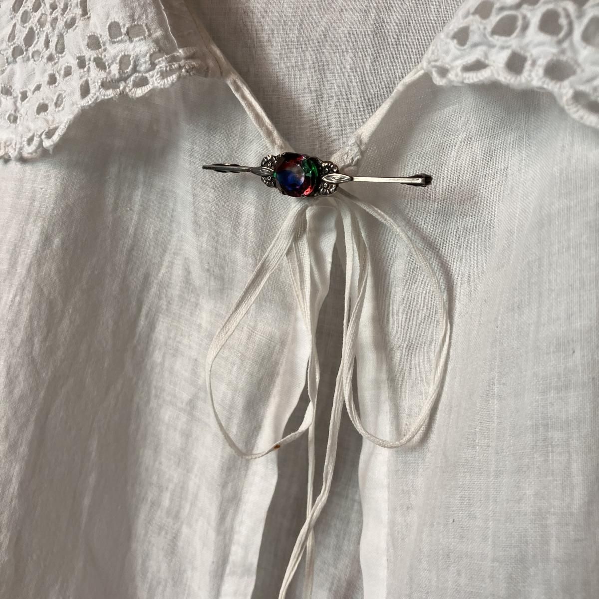 롦ǥ С ꥹ饹 С֥Silver Iris Glass Brooch
