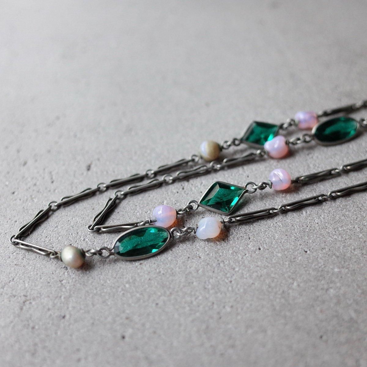 ᥿ ꡼󥬥饹 󥰥ͥå쥹1900-1920's Metal Green Glass Long Necklace