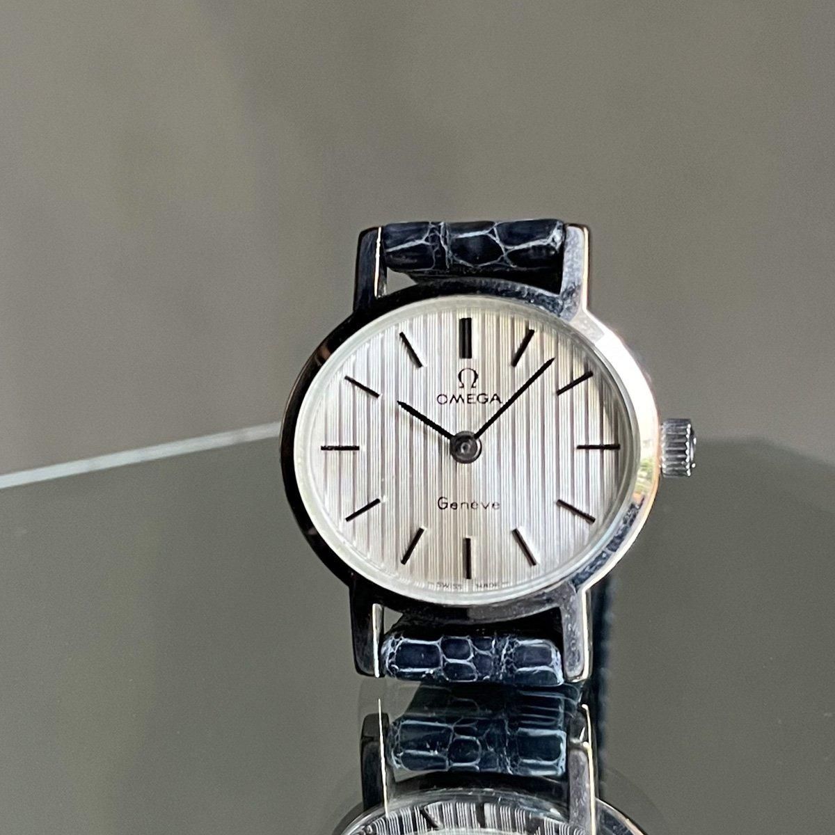 OMEGA GENEVE(オメガ ジュネーブ)オーバルケース ストライプ OMEGA GENEVE(オメガ ジュネーブ)オーバルケース ストライプ
