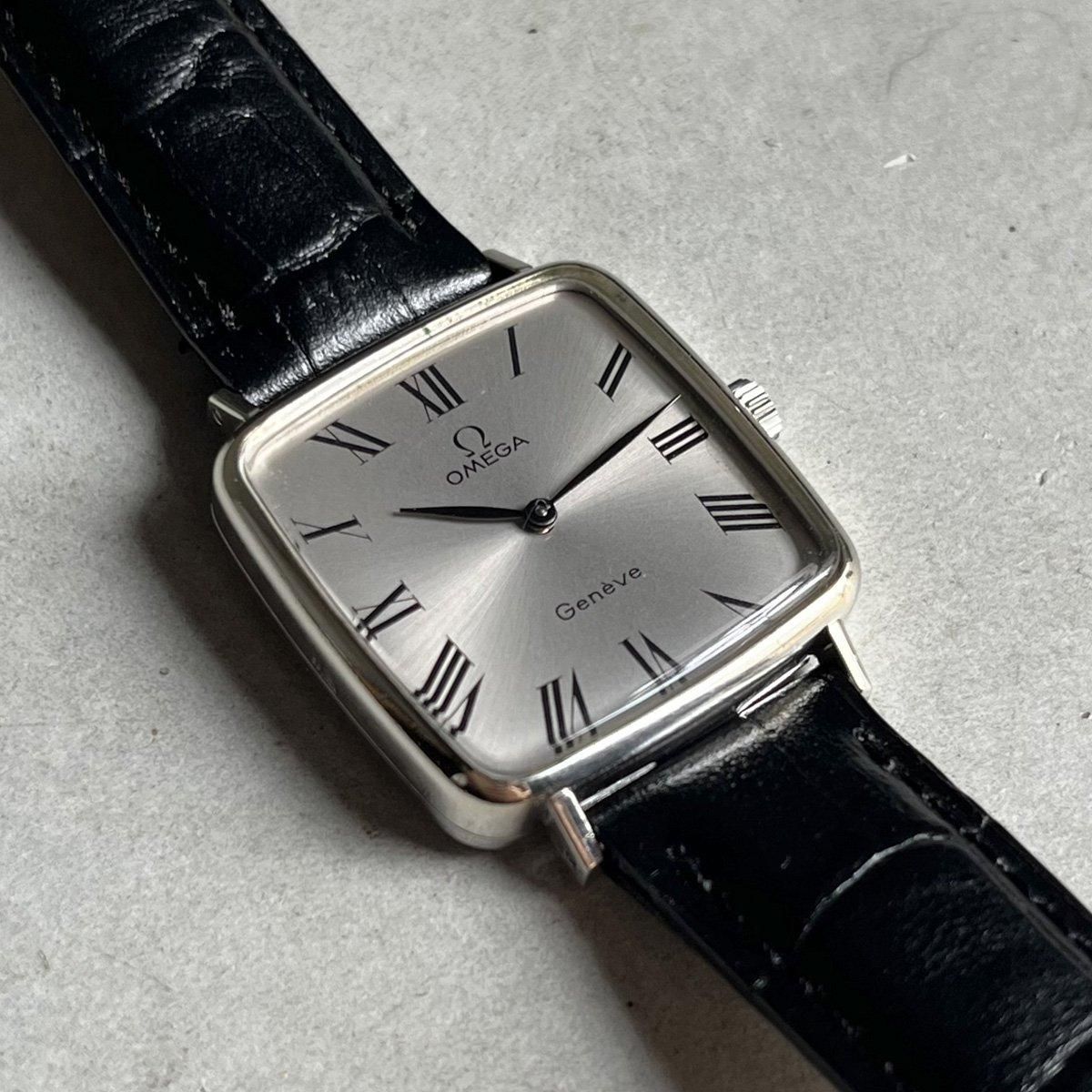 OMEGA GENEVE(オメガ ジュネーブ)クッションケース ローマ数字 純正尾錠- JeJe PIANO ONLINE BOUTIQUE 神戸のアンティーク時計,ジュエリー,ファッション専門店 OMEGA GENEVE(オメガ ジュネーブ)クッションケース ローマ数字 純正尾錠- JeJe PIANO ONLINE BOUTIQUE 神戸のアンティーク時計,ジュエリー,ファッション専門店
