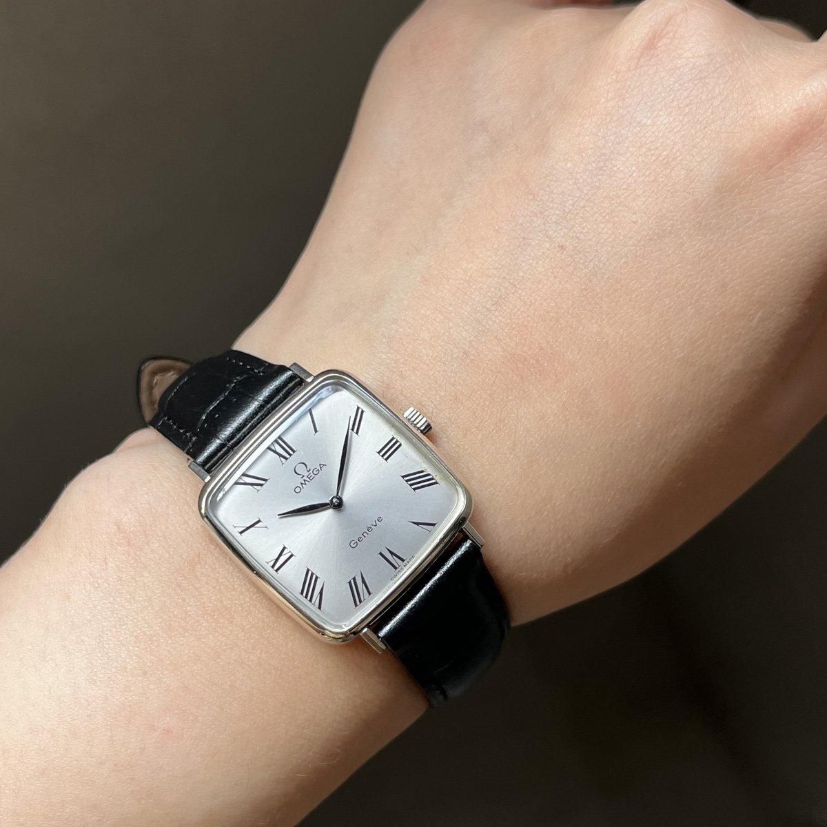 OMEGA GENEVE(オメガ ジュネーブ)クッションケース ローマ数字 OMEGA GENEVE(オメガ ジュネーブ)クッションケース ローマ数字