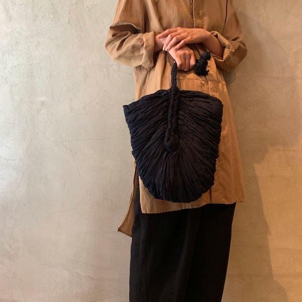 suzuki takayuki gather bag(スズキタカユキ ギャザーバッグ)Black- JeJe PIANO ONLINE BOUTIQUE 神戸のアンティーク時計,ジュエリー,ファッション専門店 suzuki takayuki gather bag(スズキタカユキ ギャザーバッグ)Black- JeJe PIANO ONLINE BOUTIQUE 神戸のアンティーク時計,ジュエリー,ファッション専門店