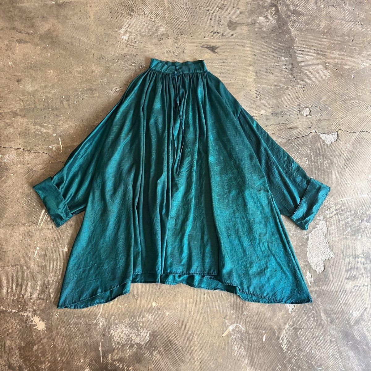 インド　サリー　ブラウス　緑 Amazon.co.jp: [IMTRA FASHION] 女性用サリー ゴーゼットシルク