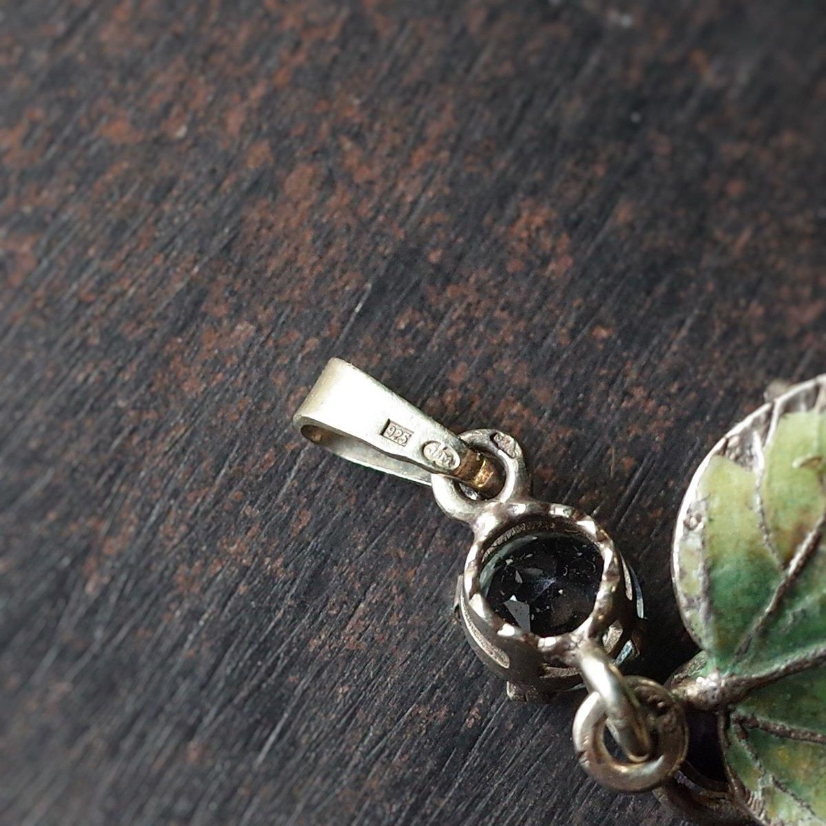 С ŷ ꡼ ڥȡVintage Silvergilt Natural Stones Leaf Pendant