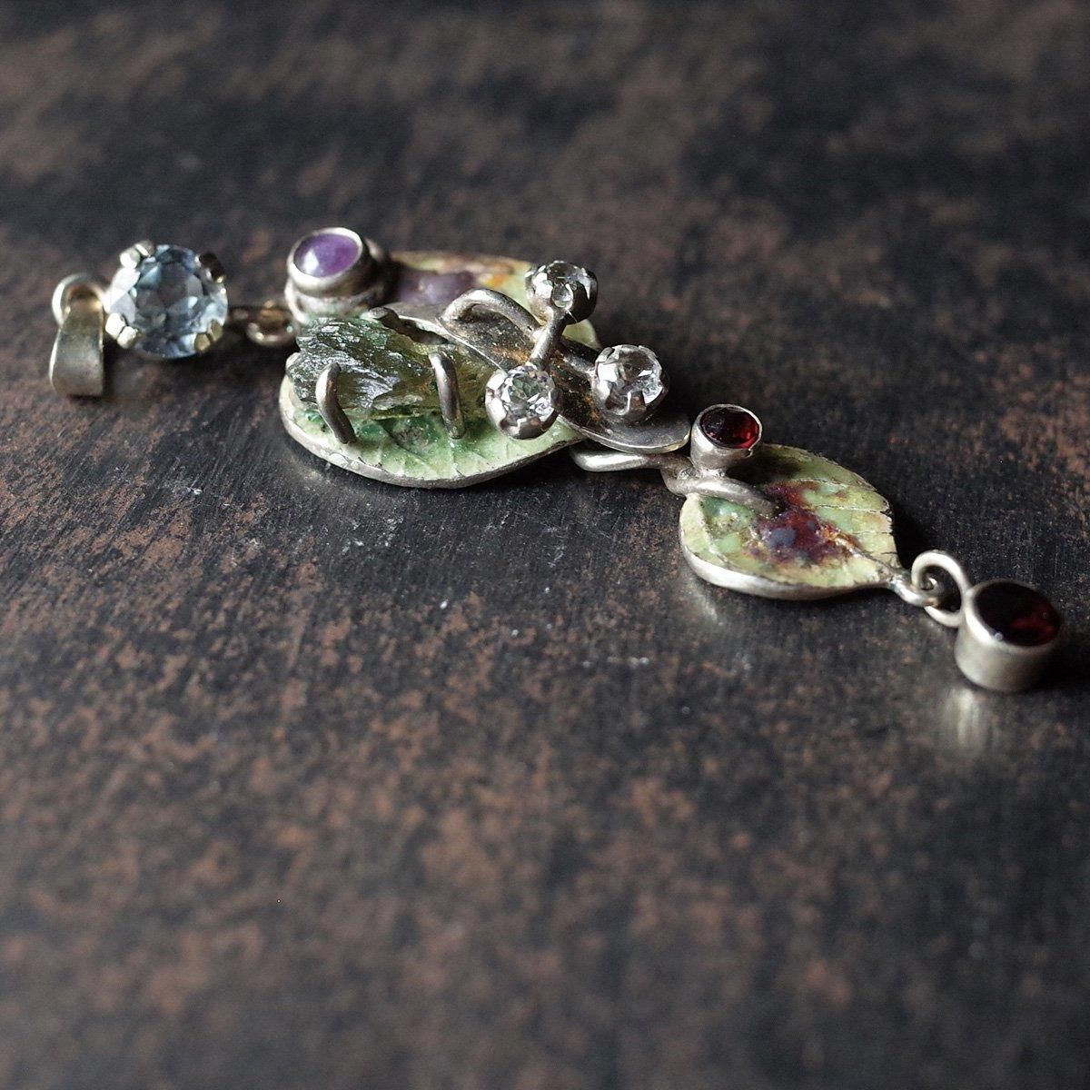 С ŷ ꡼ ڥȡVintage Silvergilt Natural Stones Leaf Pendant