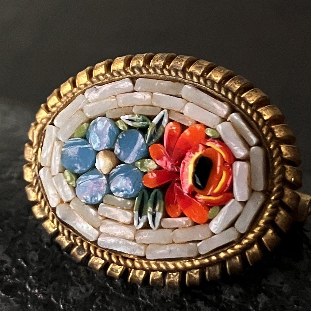 1950-60ǯ ޥ⥶ե֥195060's Glass Blass Roman Mosaic Brooch
