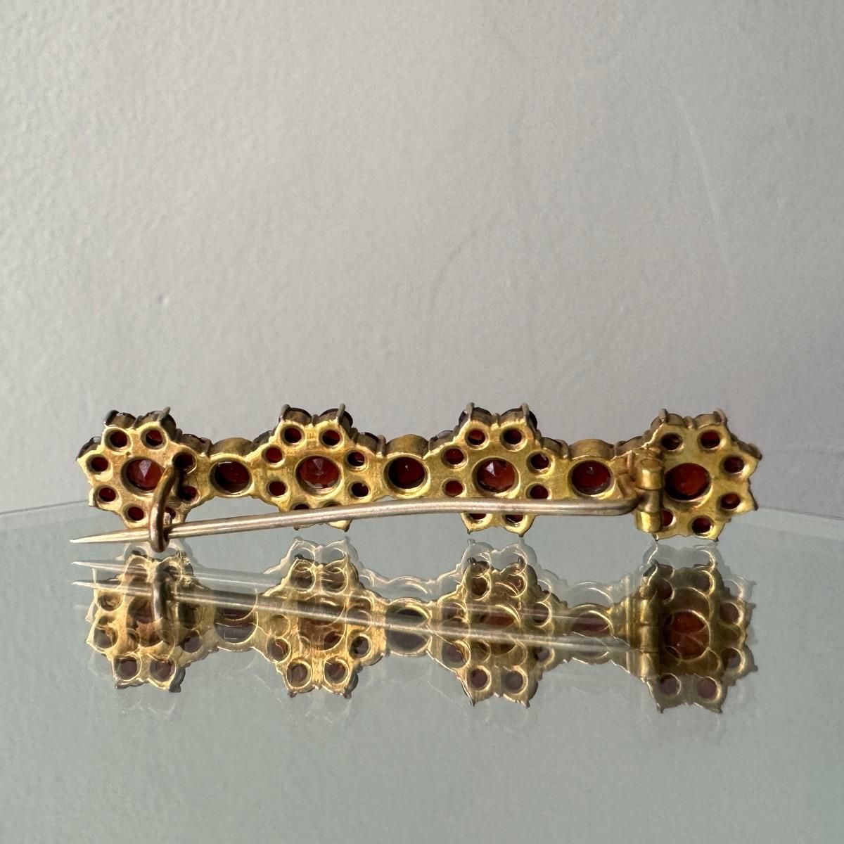 ȥꥢ ĥ ͥå С֥Victorian Gold Fiiled Garnet Brooch