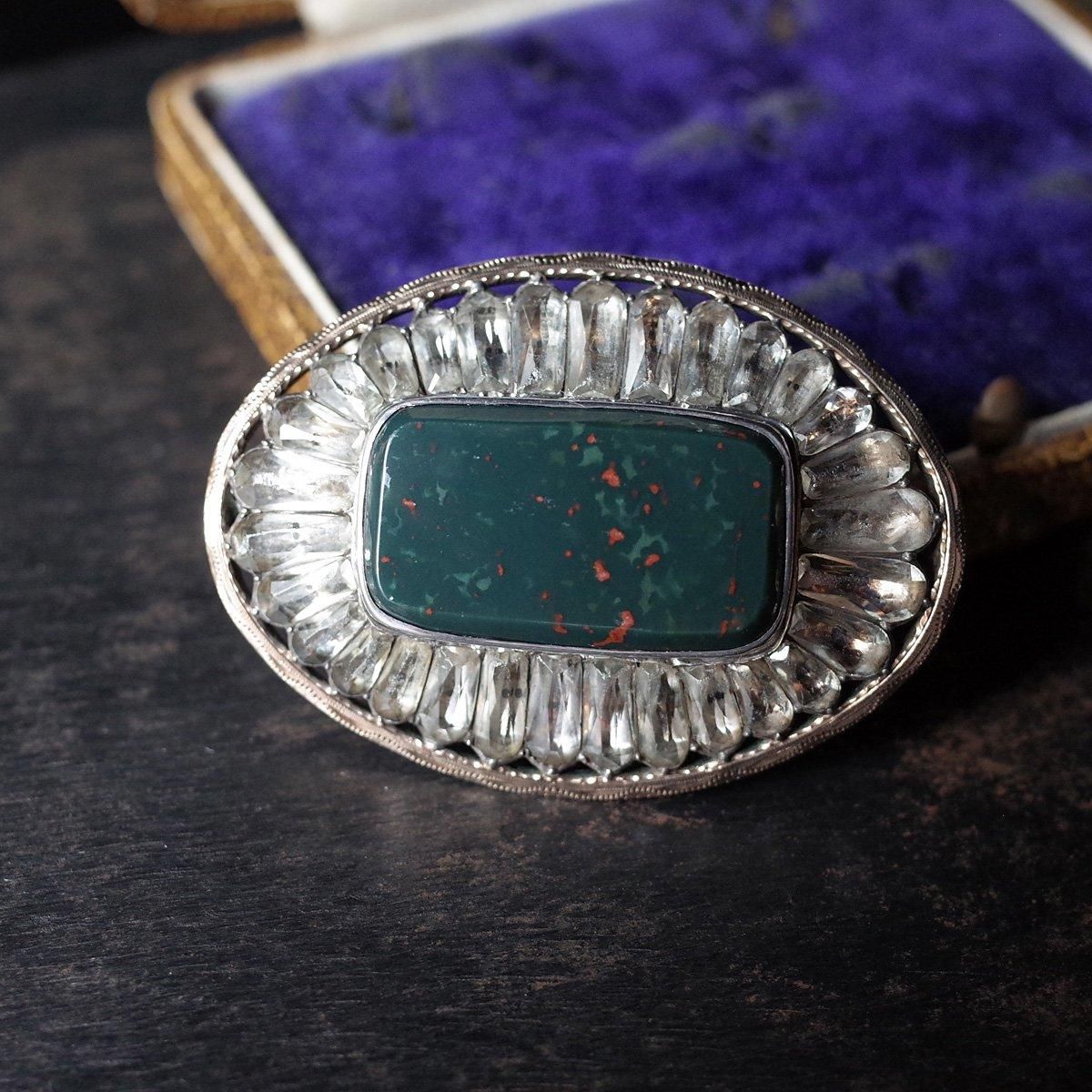֥åɥȡ ڡȥ饹 С ֥Georgian-Victorian Bloodstone Paste Glass Silver-gilt Brooch