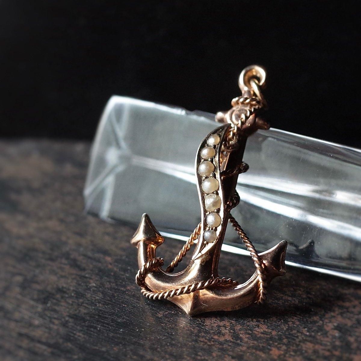 ȥꥢ 9 ѡ  ڥȥȥåסVictorian 9K Pearl Anchor Pendant Top