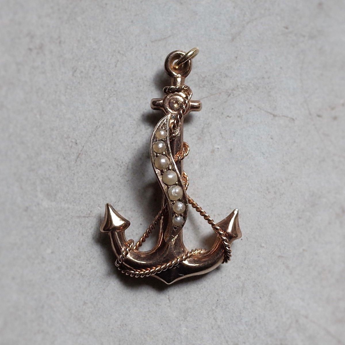 ȥꥢ 9 ѡ  ڥȥȥåסVictorian 9K Pearl Anchor Pendant Top