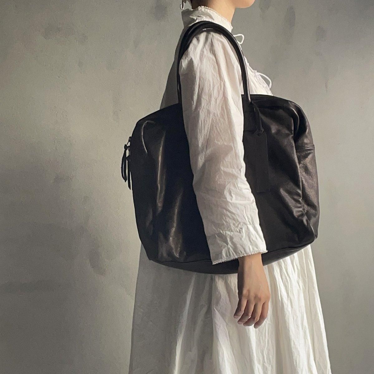 <img class='new_mark_img1' src='https://img.shop-pro.jp/img/new/icons56.gif' style='border:none;display:inline;margin:0px;padding:0px;width:auto;' />CHRISTIAN PEAU 06456-2 ꥹ ݡ ХåBLACK