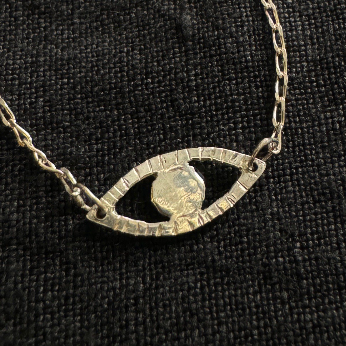 <img class='new_mark_img1' src='https://img.shop-pro.jp/img/new/icons13.gif' style='border:none;display:inline;margin:0px;padding:0px;width:auto;' />momocreatura Eye Necklace Silverʥ⥯ꥢ ͥå쥹 С