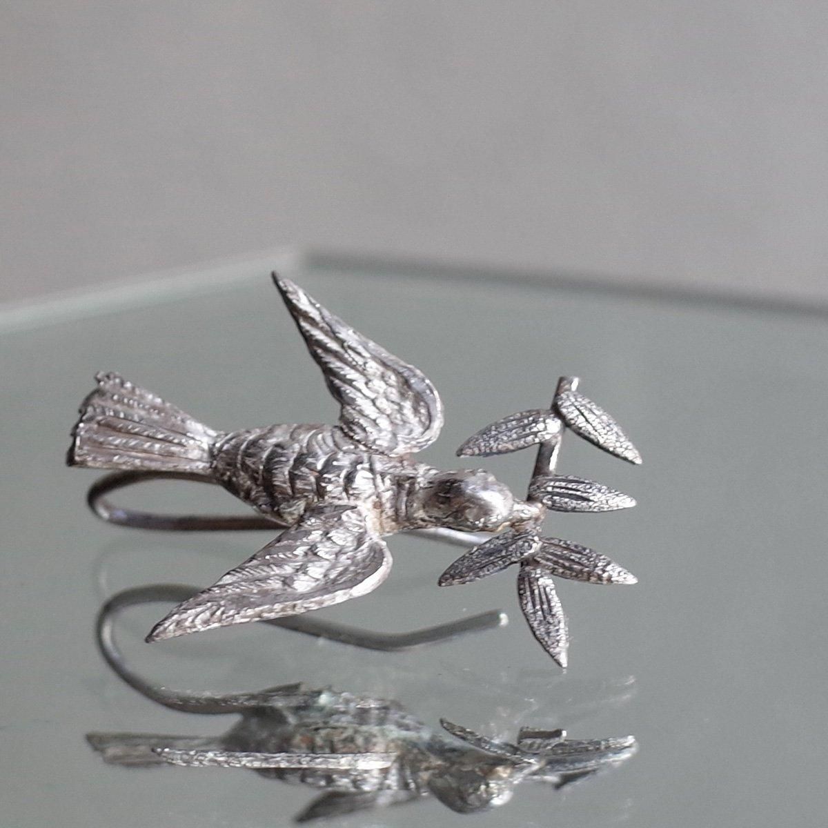 ȥꥢ С ȷ ԥVictorian Silver Dove Earrings