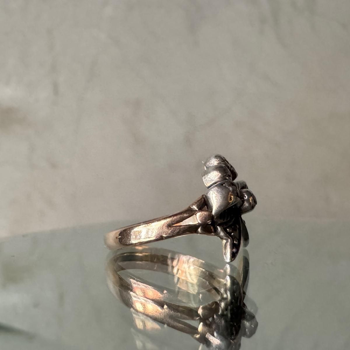 硼 10  ܥ󥰡Georgean 10K Diamond Ribbon Ring