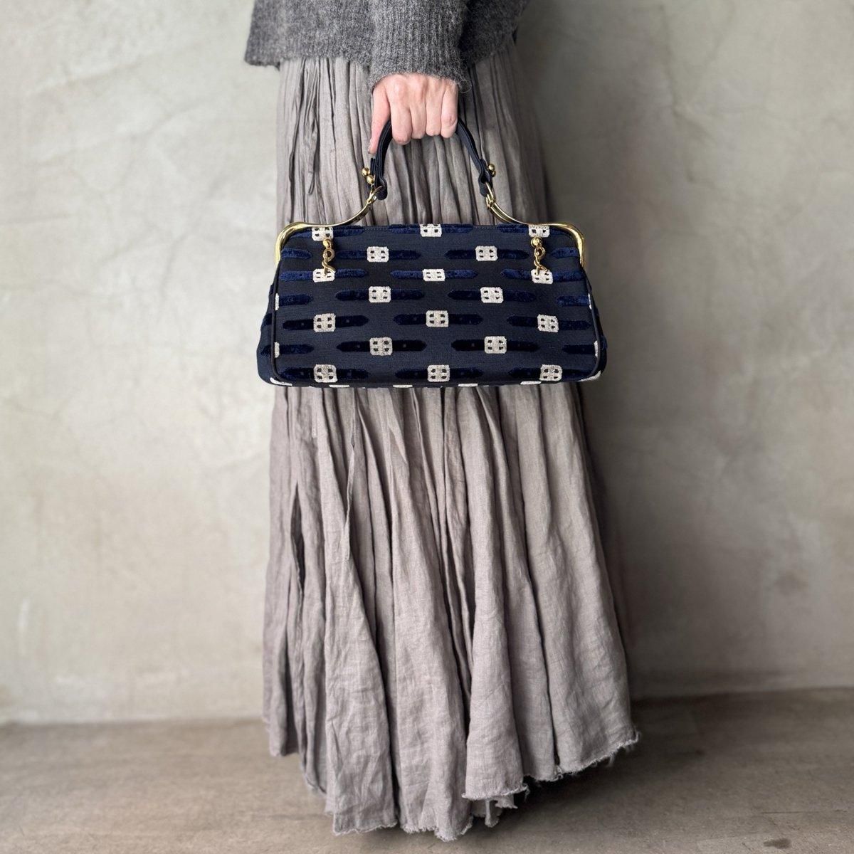 ROBERTA DI CAMERINO（ロベルタ ディ カメリーノ） バゴンギ- JeJe