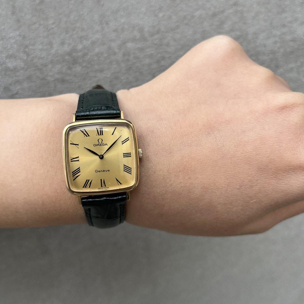 【アンティーク】OMEGA オメガ デビル ゴールドカラー クッション型ケース アンティーク】OMEGA オメガ デビル ゴールドカラー クッション型