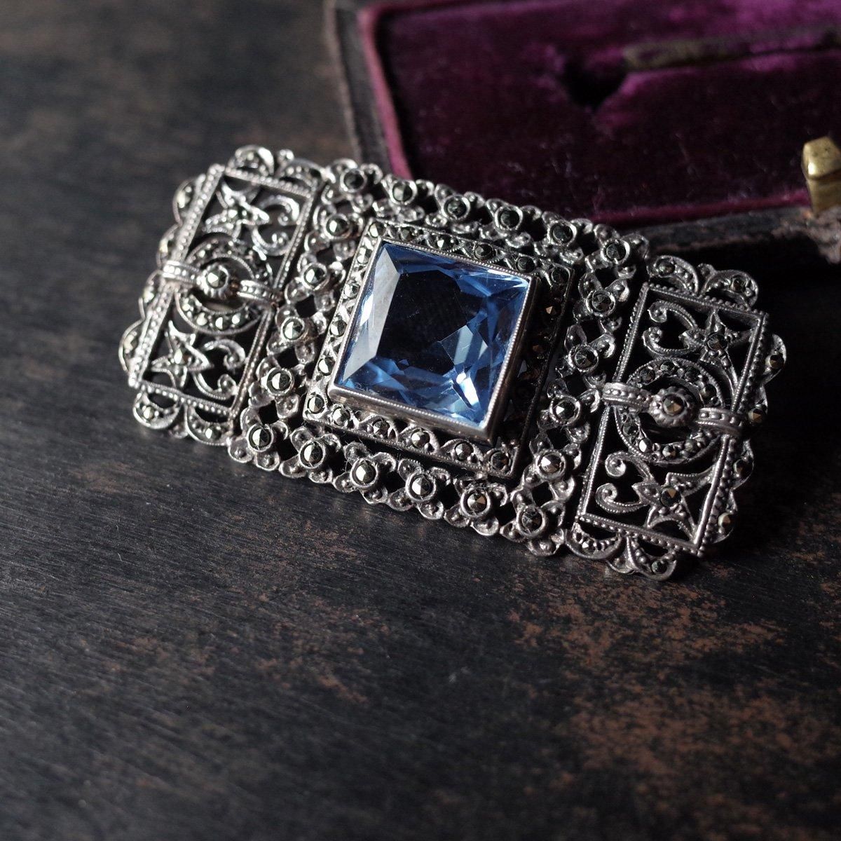 С ޡ ֥롼 饹 ֥1920-30's Silver Marcasite Blue Glass Brooch