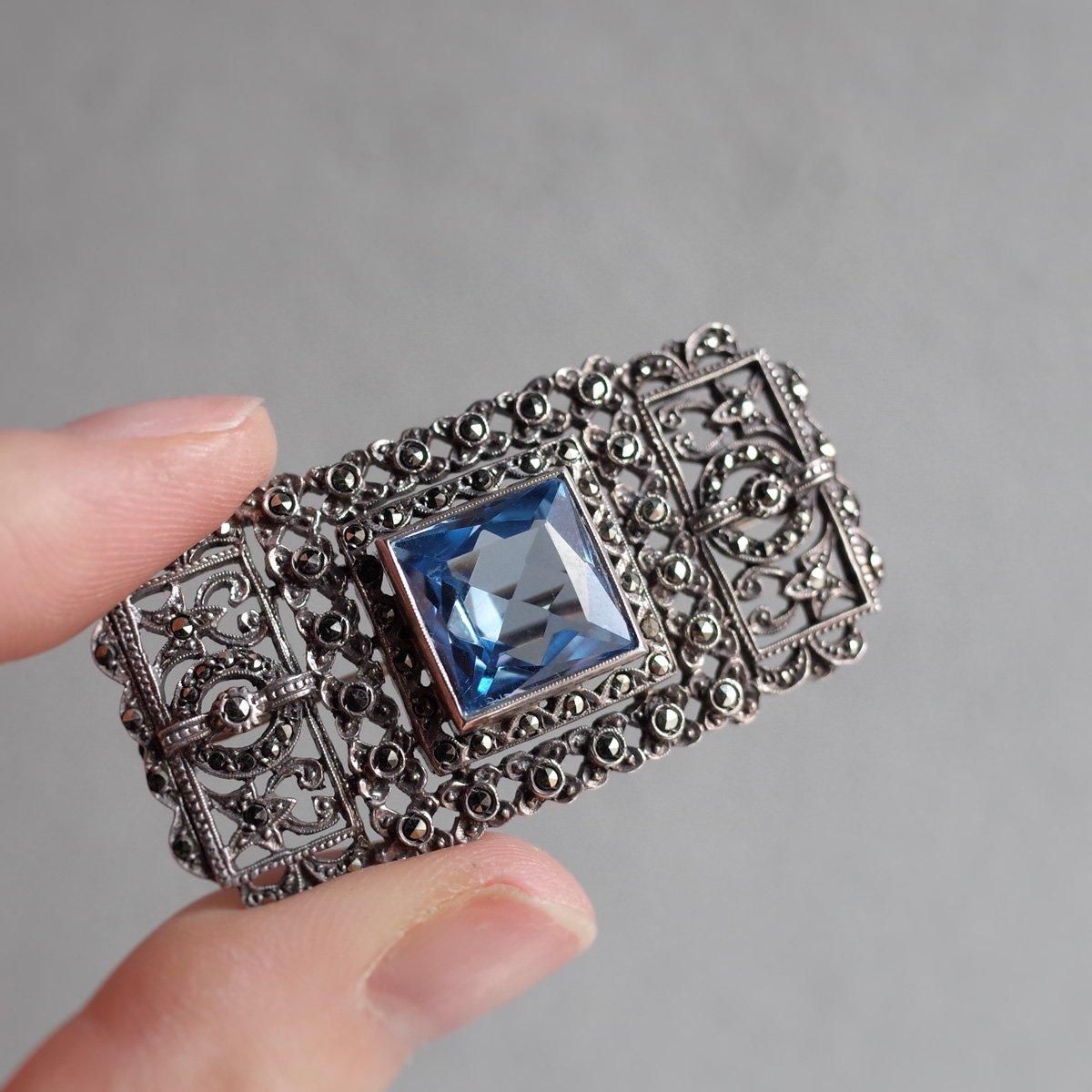 С ޡ ֥롼 饹 ֥1920-30's Silver Marcasite Blue Glass Brooch