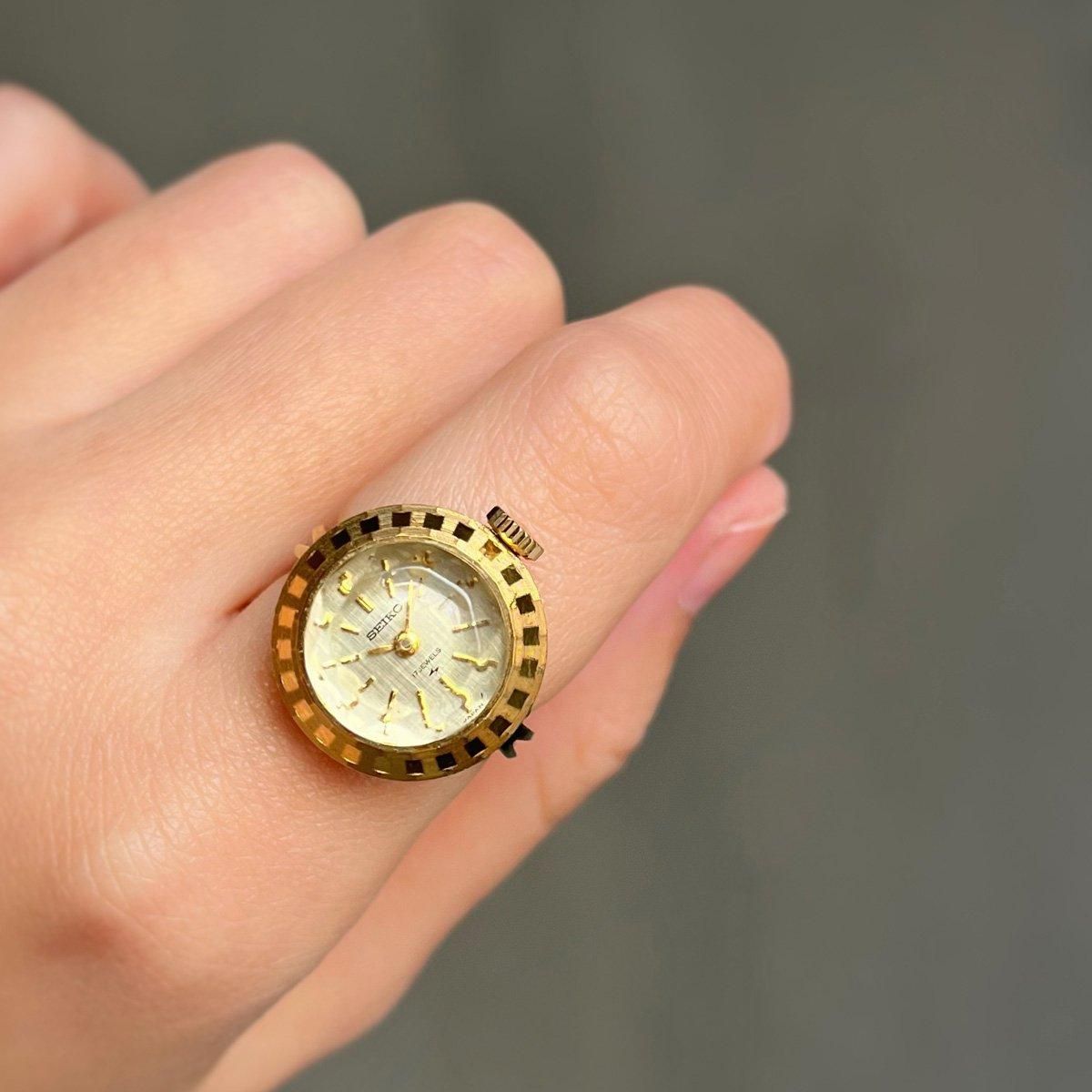 <img class='new_mark_img1' src='https://img.shop-pro.jp/img/new/icons13.gif' style='border:none;display:inline;margin:0px;padding:0px;width:auto;' />SEIKO RING WATCH ( 󥰥å) åȥ饹 