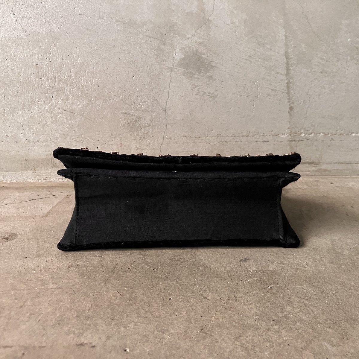 ơ ɽ ХåVintage Zari Shoulder Bag