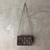 ơ ɽ ХåVintage Zari Shoulder Bag