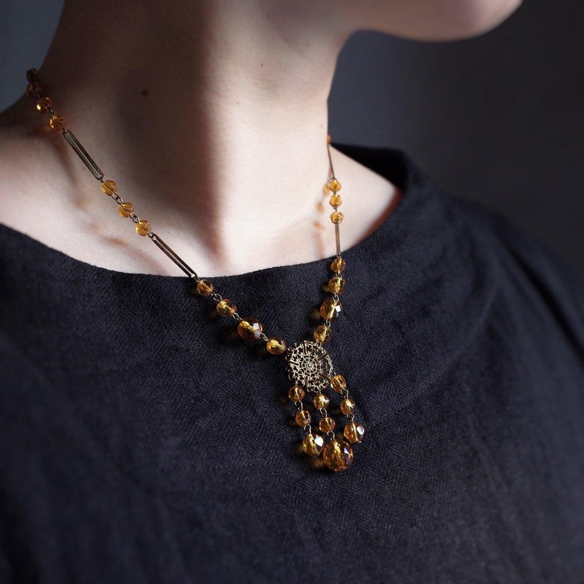 ᥿ С 饹ͥå쥹1930's Metal Amber Glass Necklace