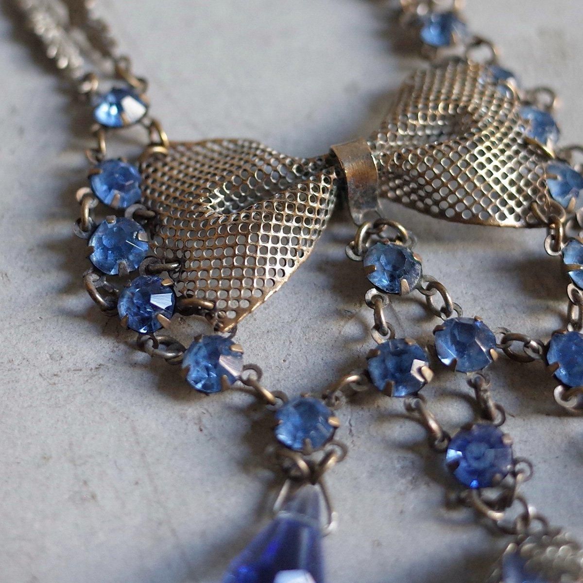 ᥿ ֥롼饹 ܥ ͥå쥹1930's Metal Blue Glass Ribbon Necklace