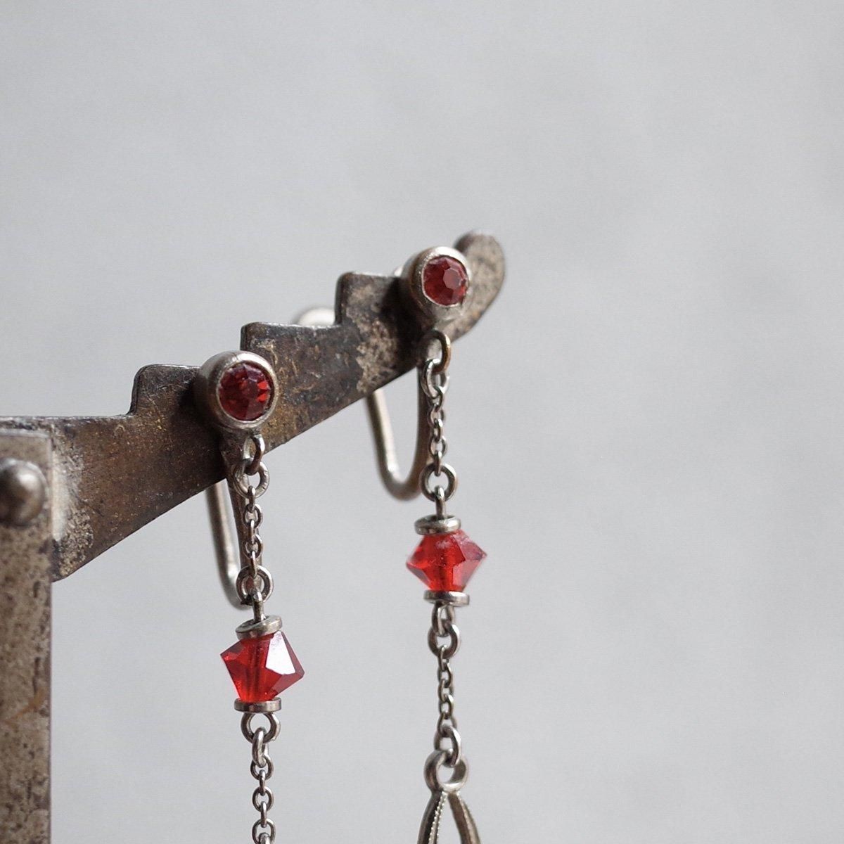 磻å 饹 󥰡1930's Metal Wine Red Glass Earrings