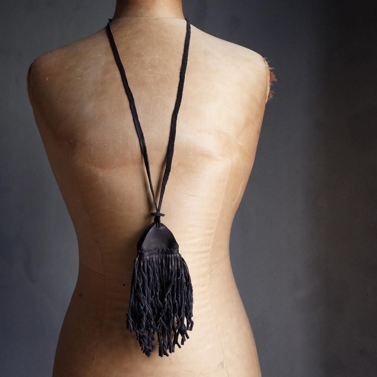 <img class='new_mark_img1' src='https://img.shop-pro.jp/img/new/icons13.gif' style='border:none;display:inline;margin:0px;padding:0px;width:auto;' />CHRISTIAN PEAU LEATHER ACCESSORYʥꥹ ݡ 쥶꡼CALF BLACK 